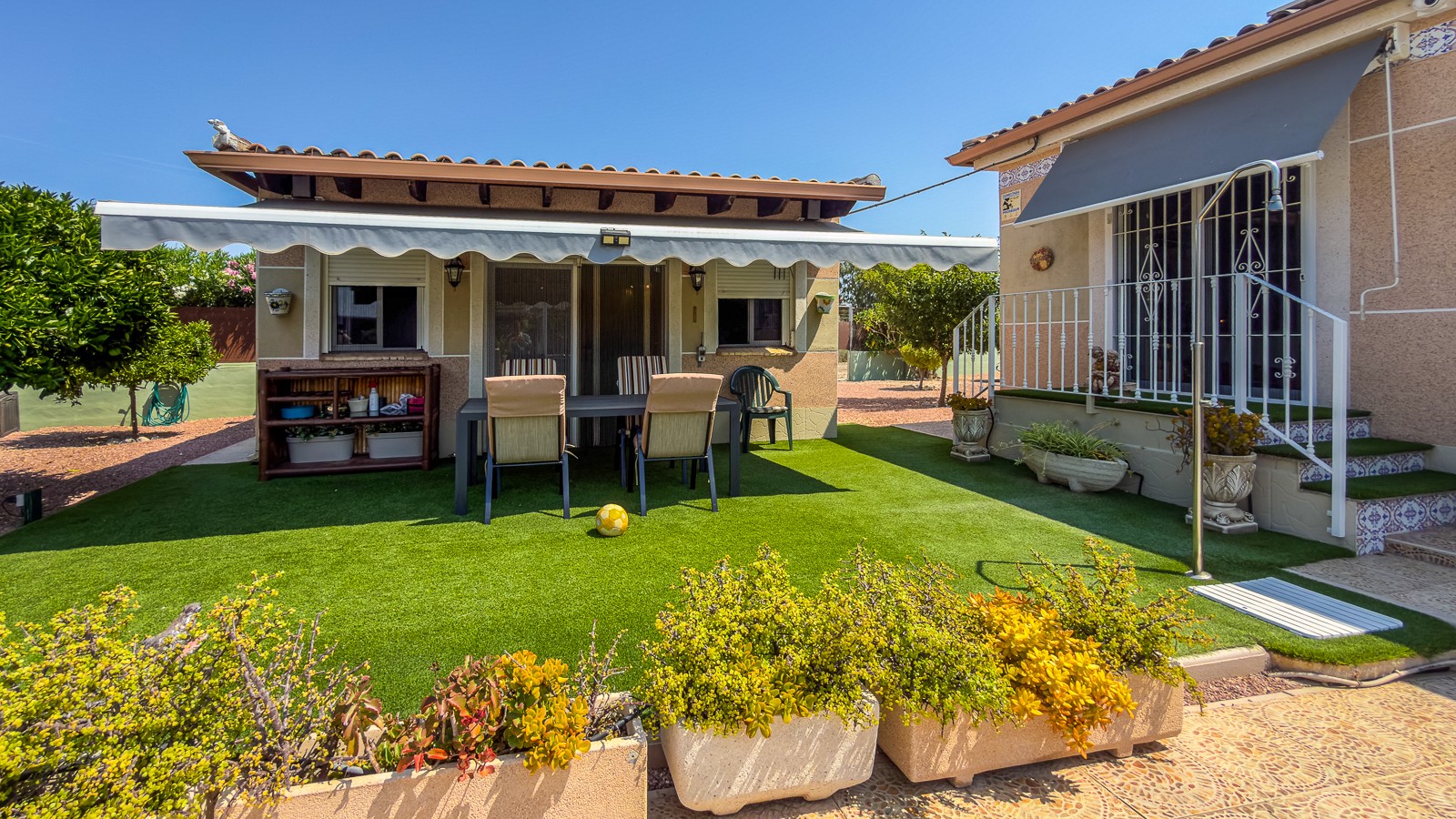 Bathroom in villa for sale in Catral