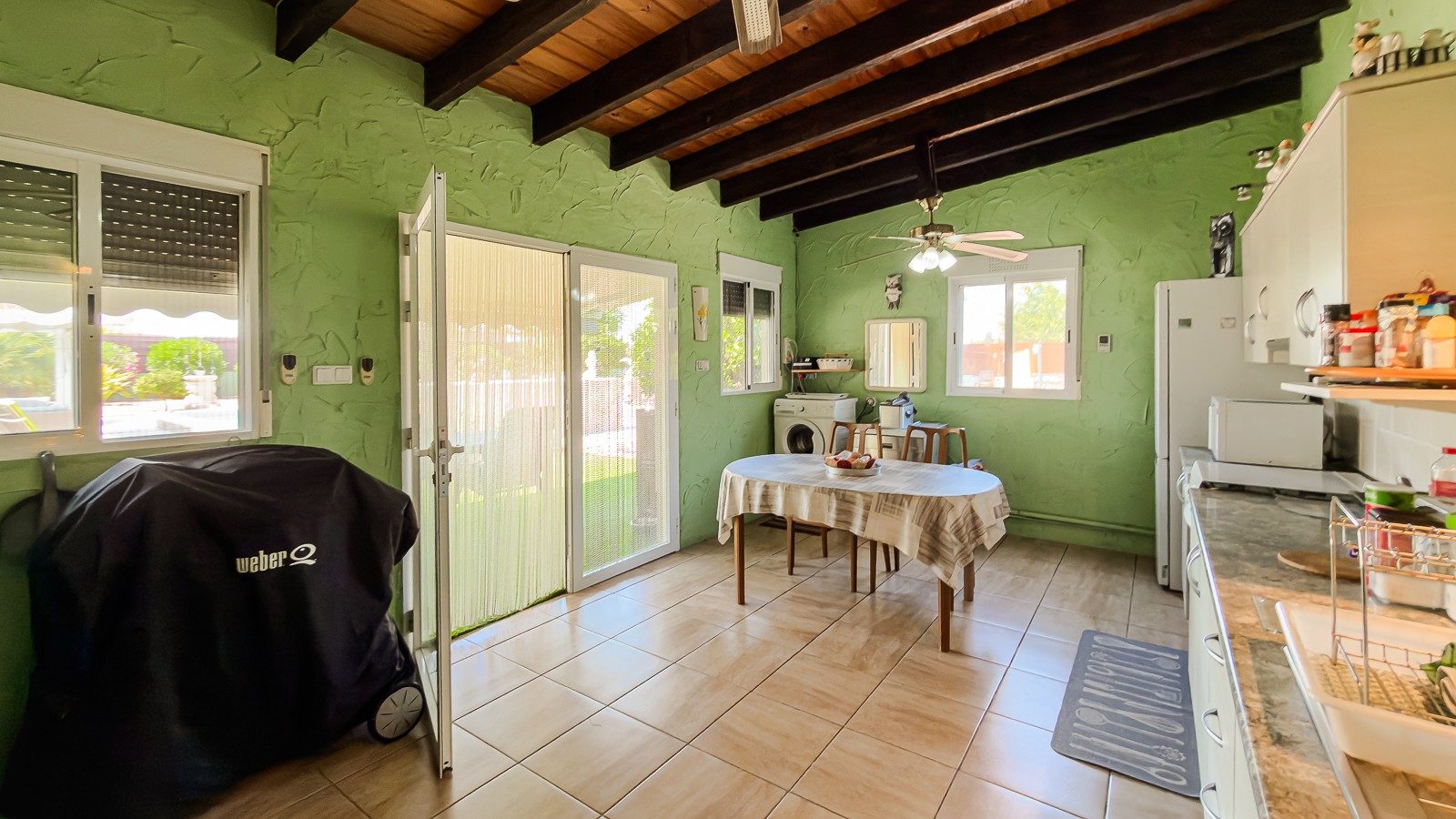 Bedroom in villa for sale in Catral
