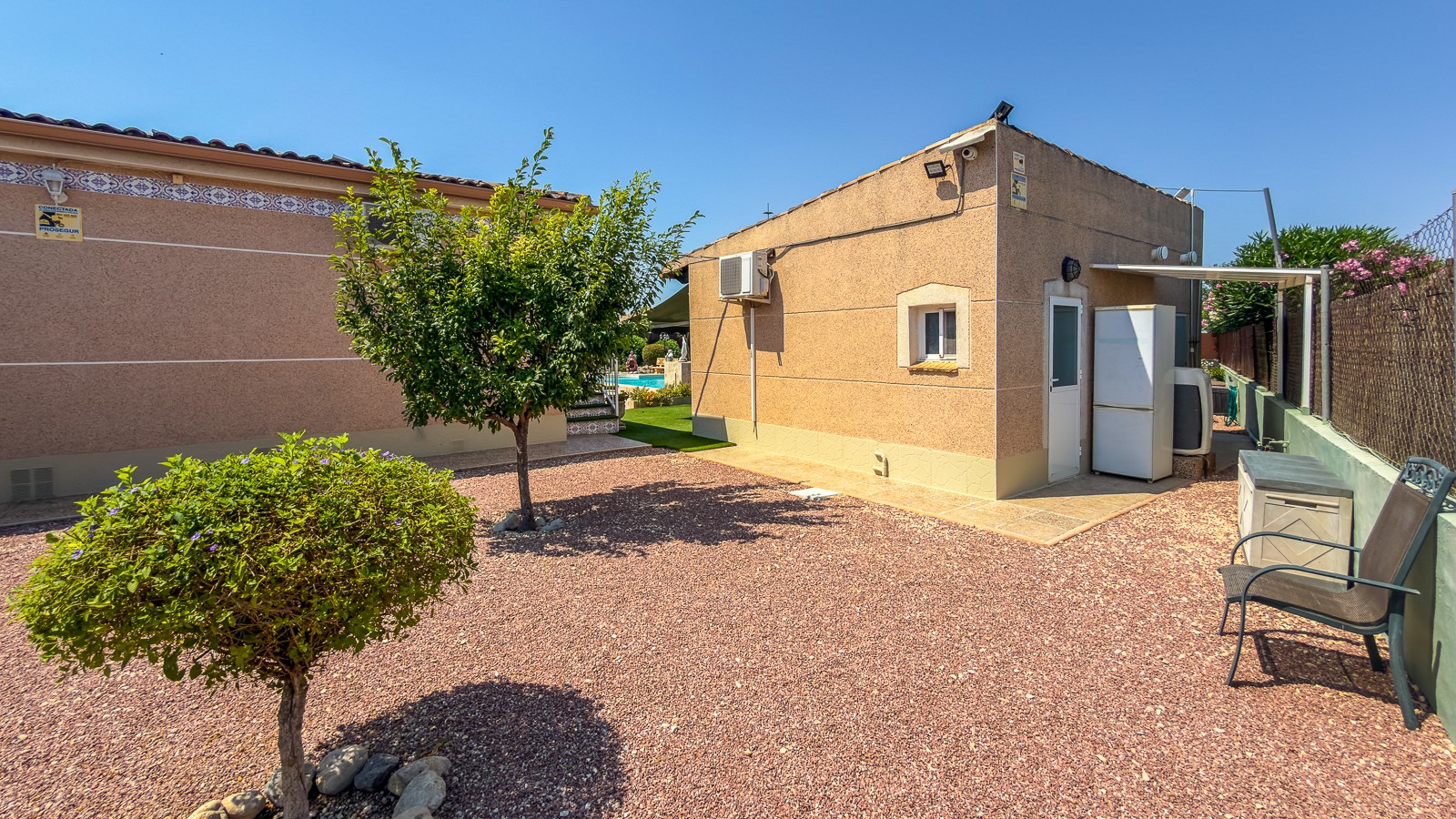 Exterior view in villa for sale in Catral