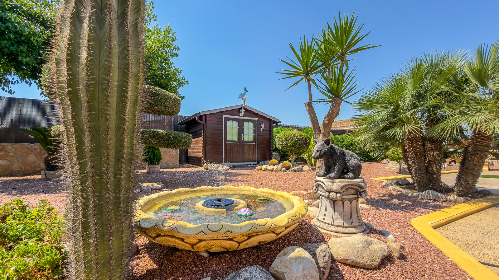 Bathroom in villa for sale in Catral