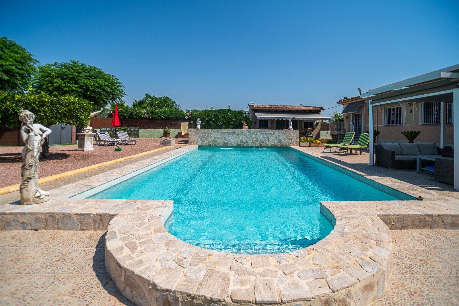 Kitchen in villa for sale in Catral