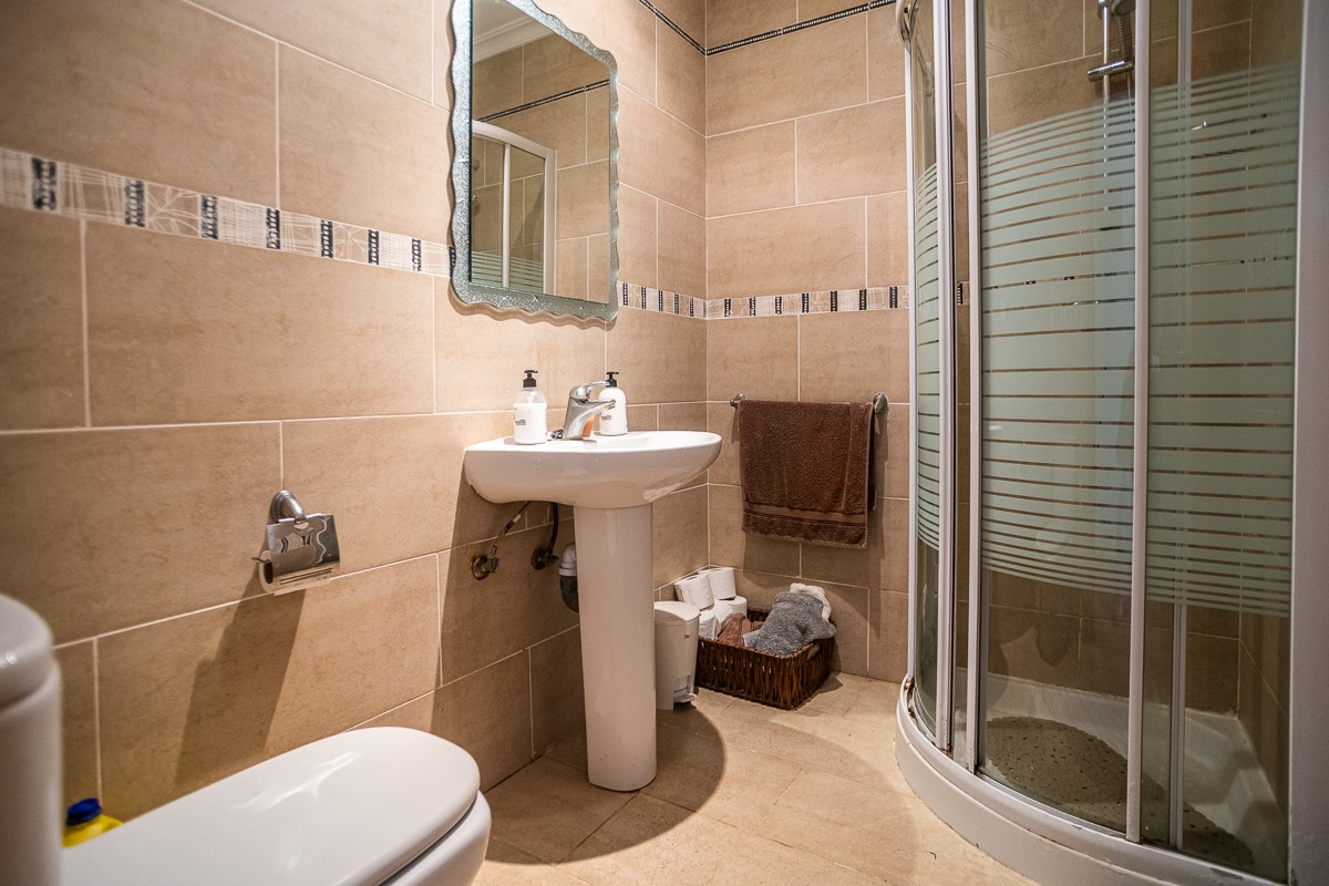 Master bedroom in villa for sale in Torrevieja