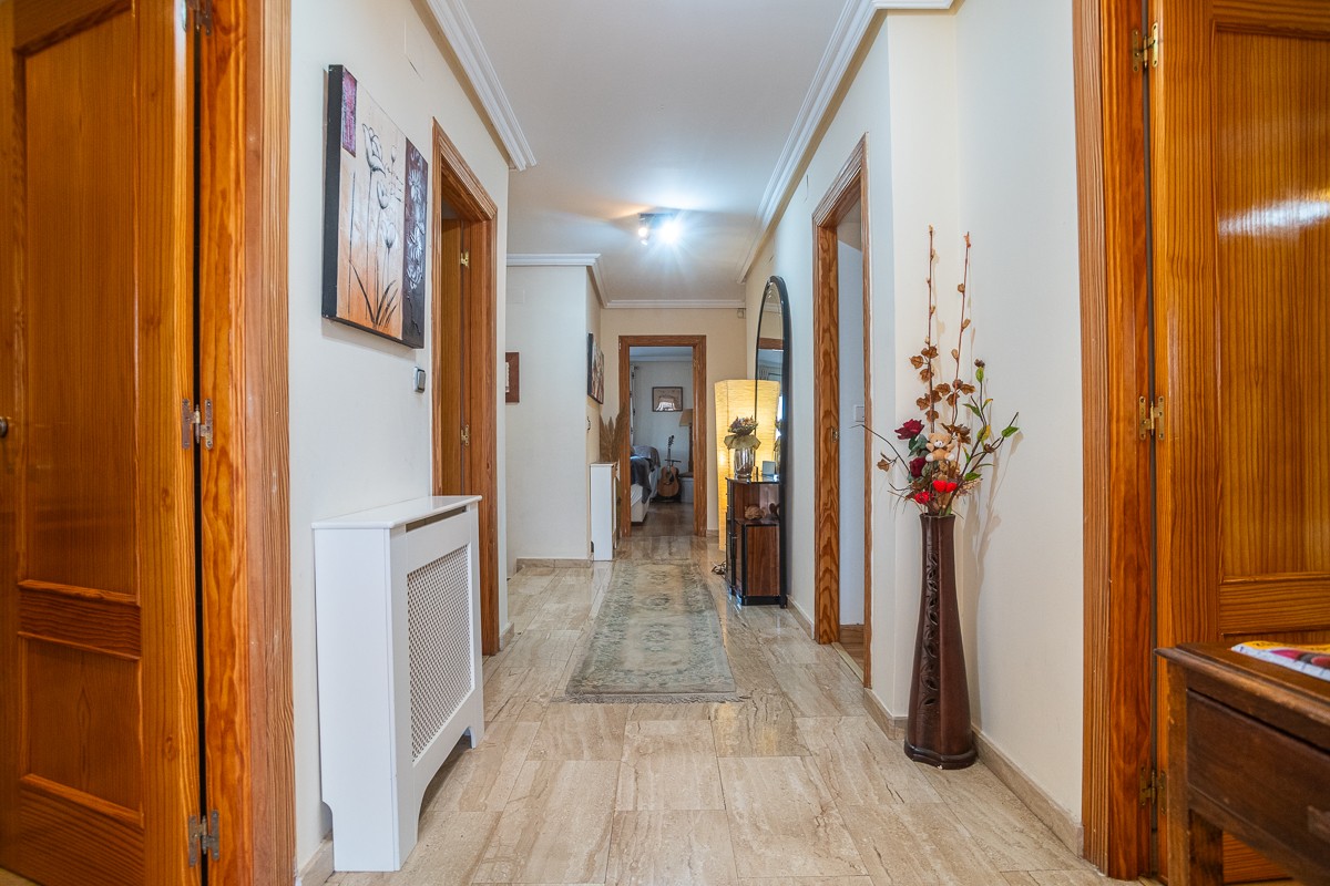 Pool area in villa for sale in Torrevieja