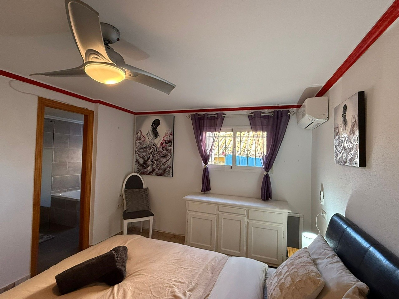 Garden in villa for sale in Orihuela Costa