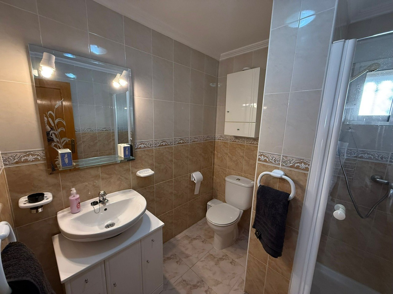 Kitchen in villa for sale in Orihuela Costa