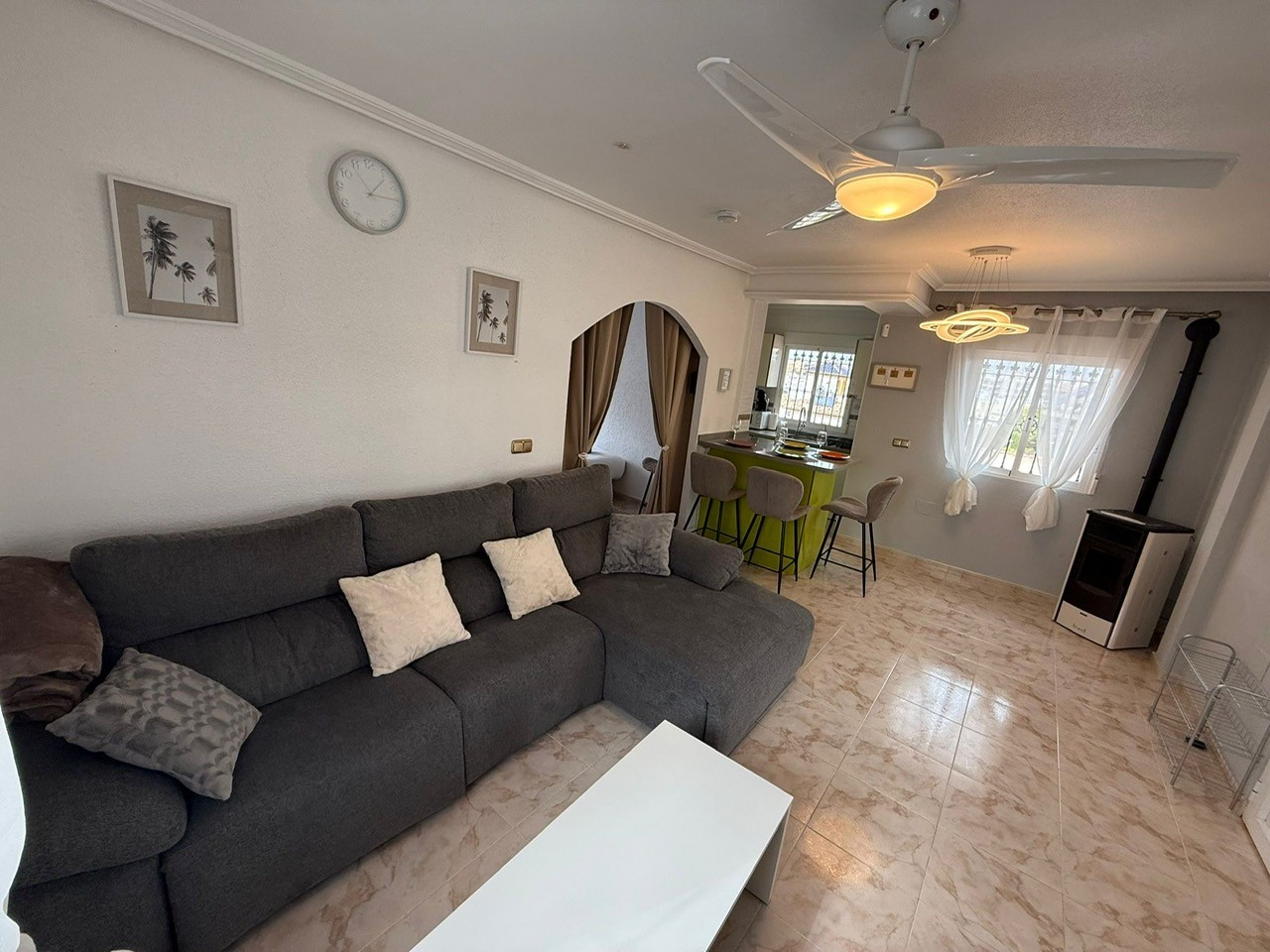 Bedroom in villa for sale in Orihuela Costa