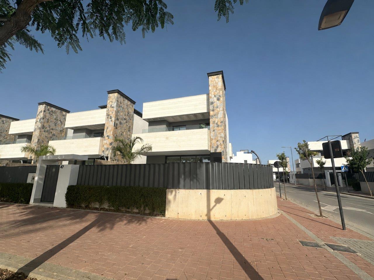 Garden in villa for sale in Santa Rosalia Resort