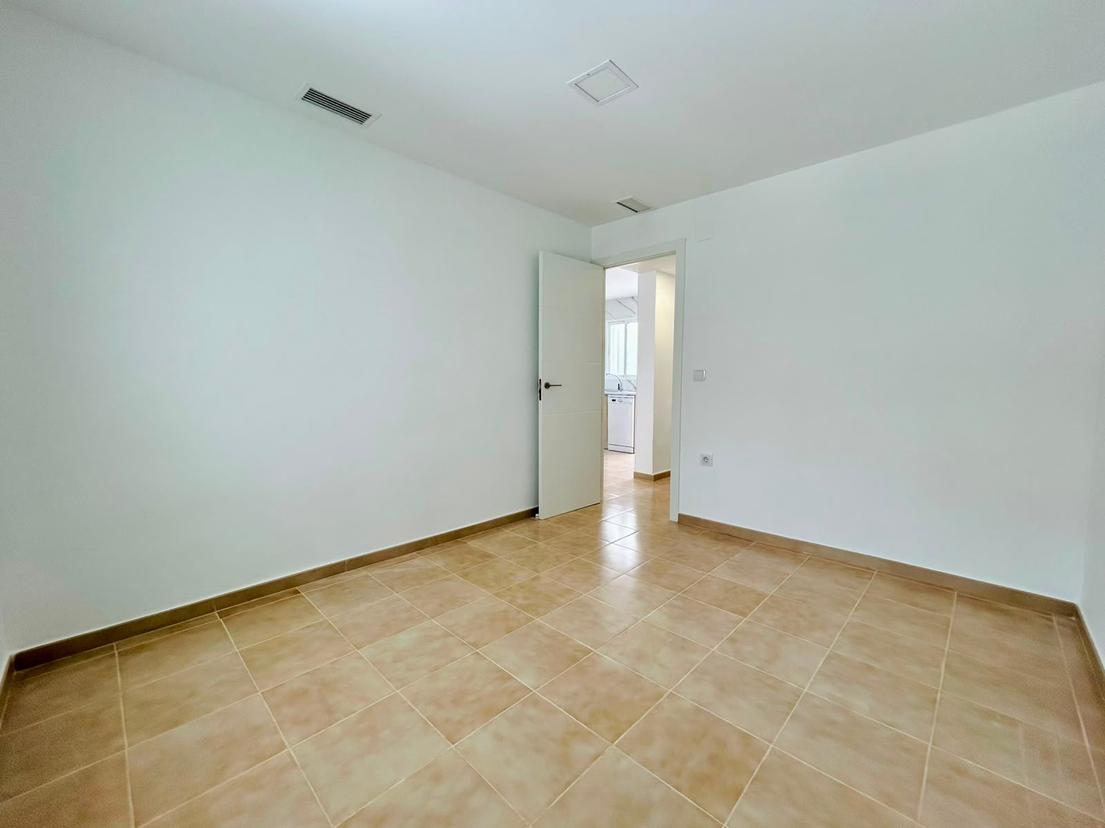 Kitchen in bungalow for sale in La Siesta