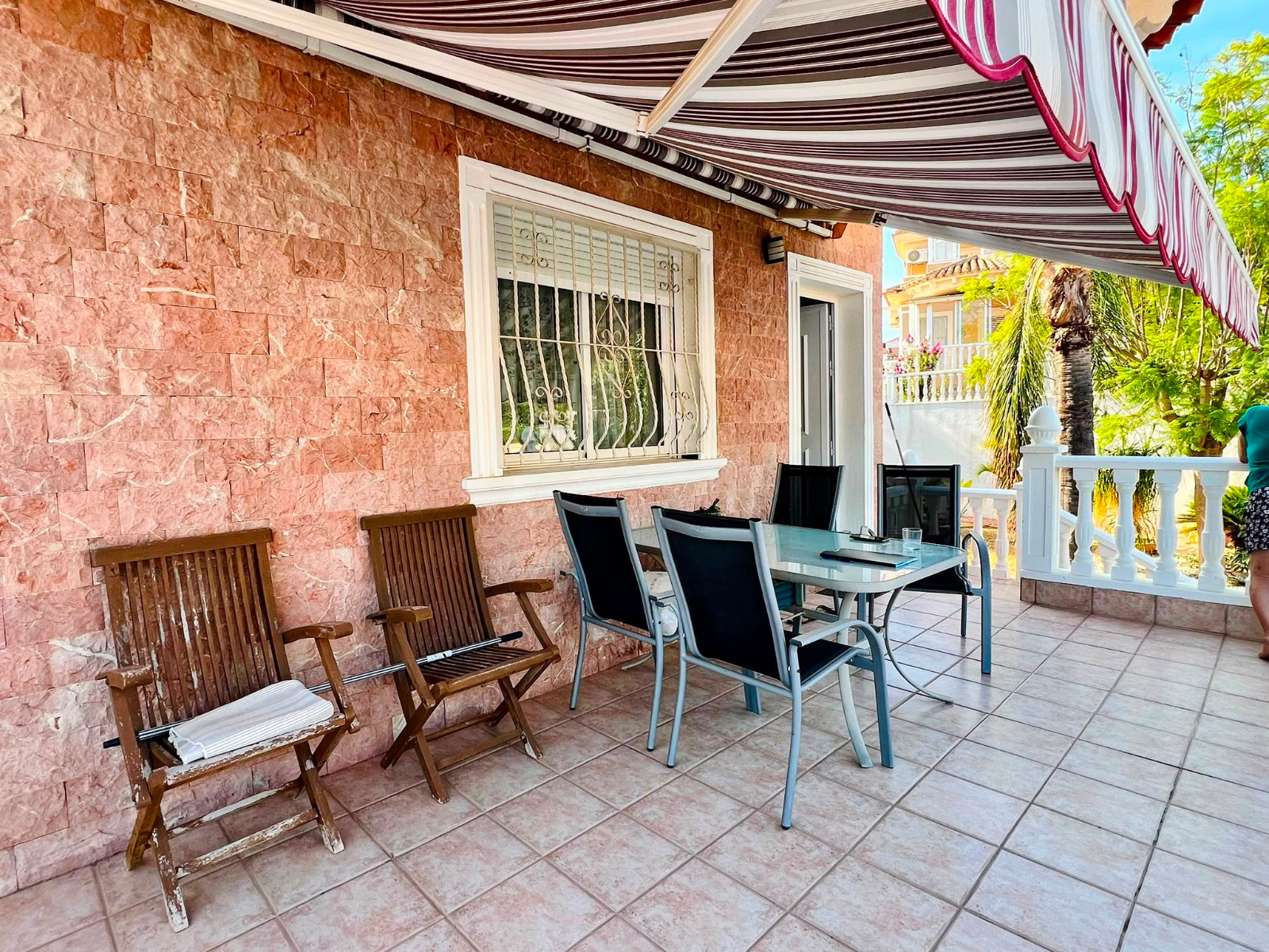 Bedroom in villa for sale in Orihuela