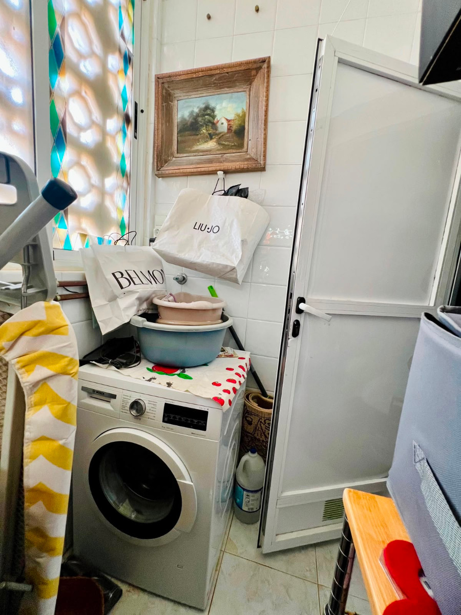 Bathroom in villa for sale in Orihuela