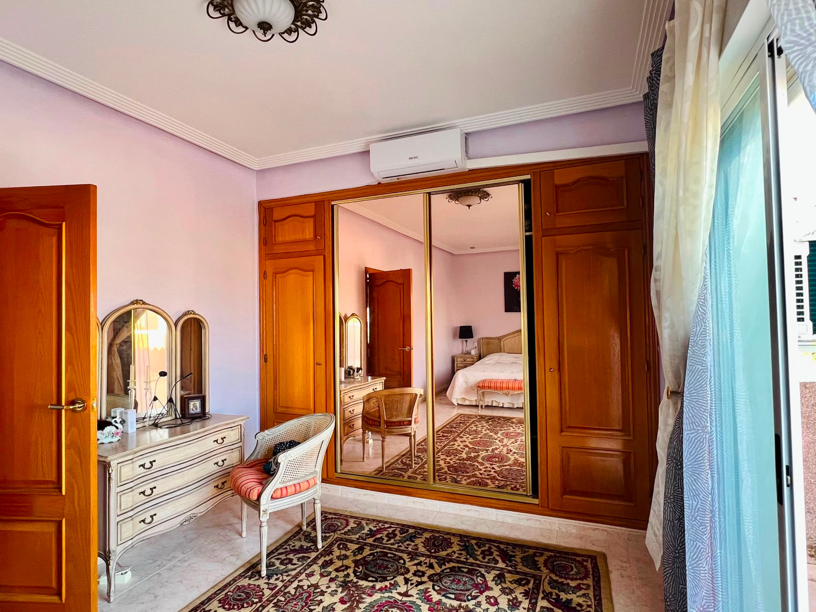 Living room in villa for sale in Orihuela