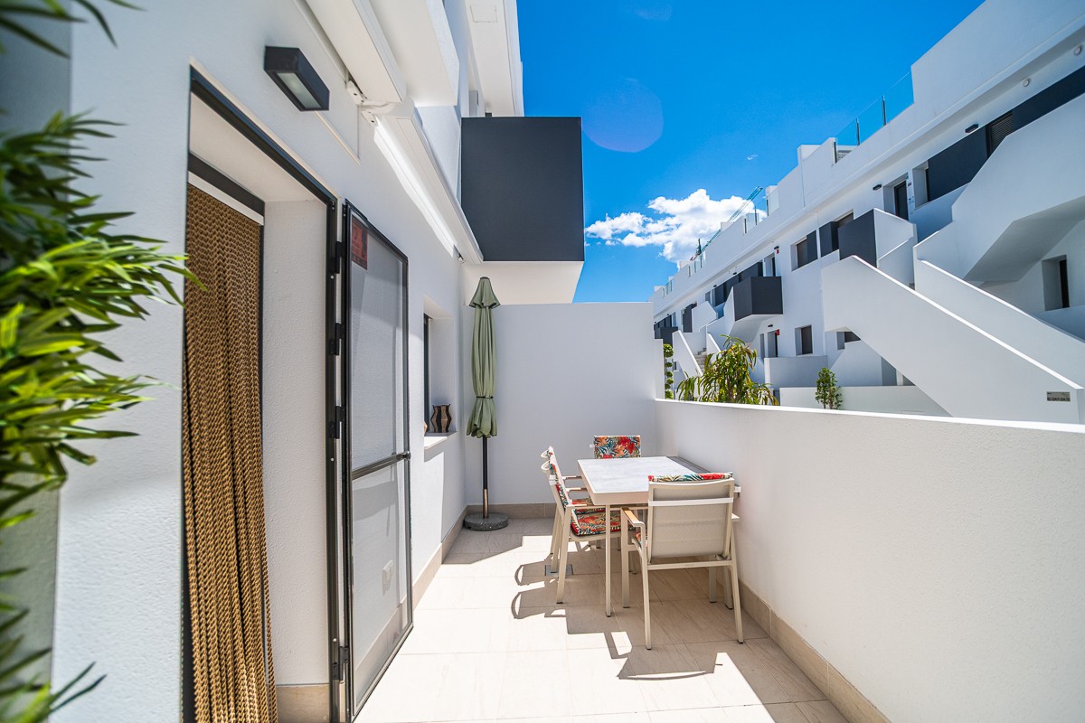 Pool area in apartment for sale in Torrevieja