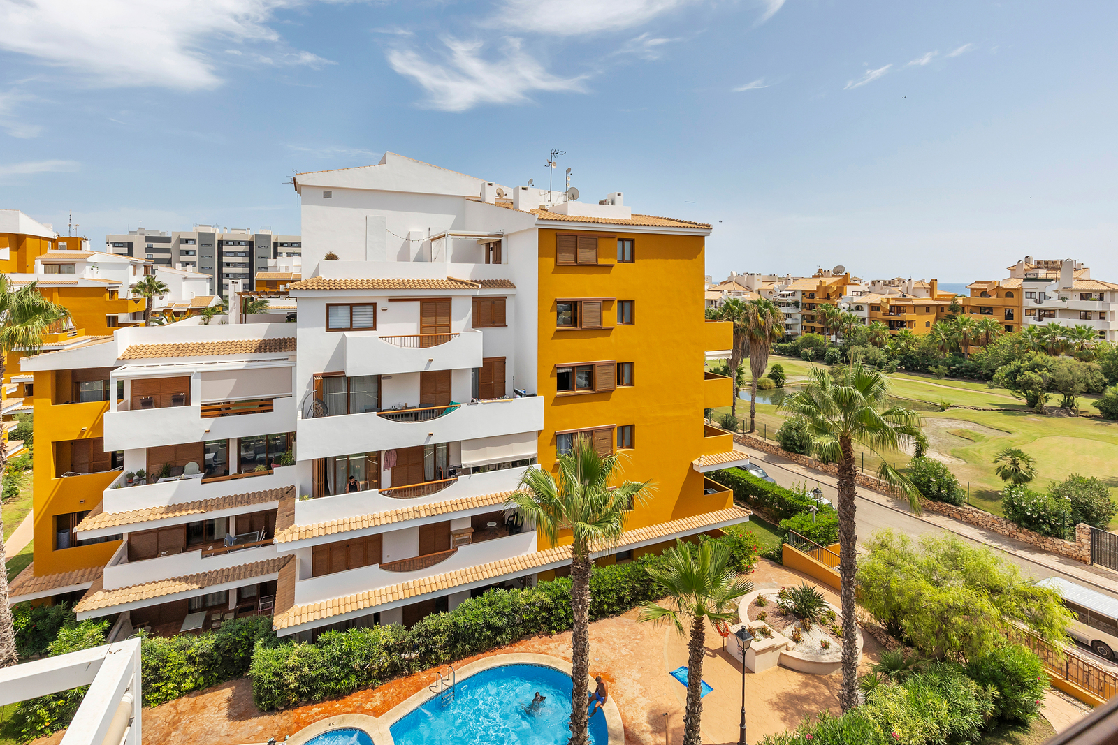 Dining area in apartment for sale in Torrevieja