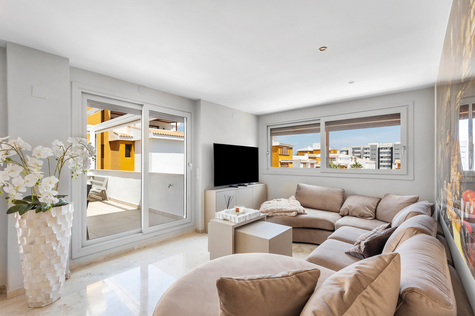 Pool area in apartment for sale in Torrevieja