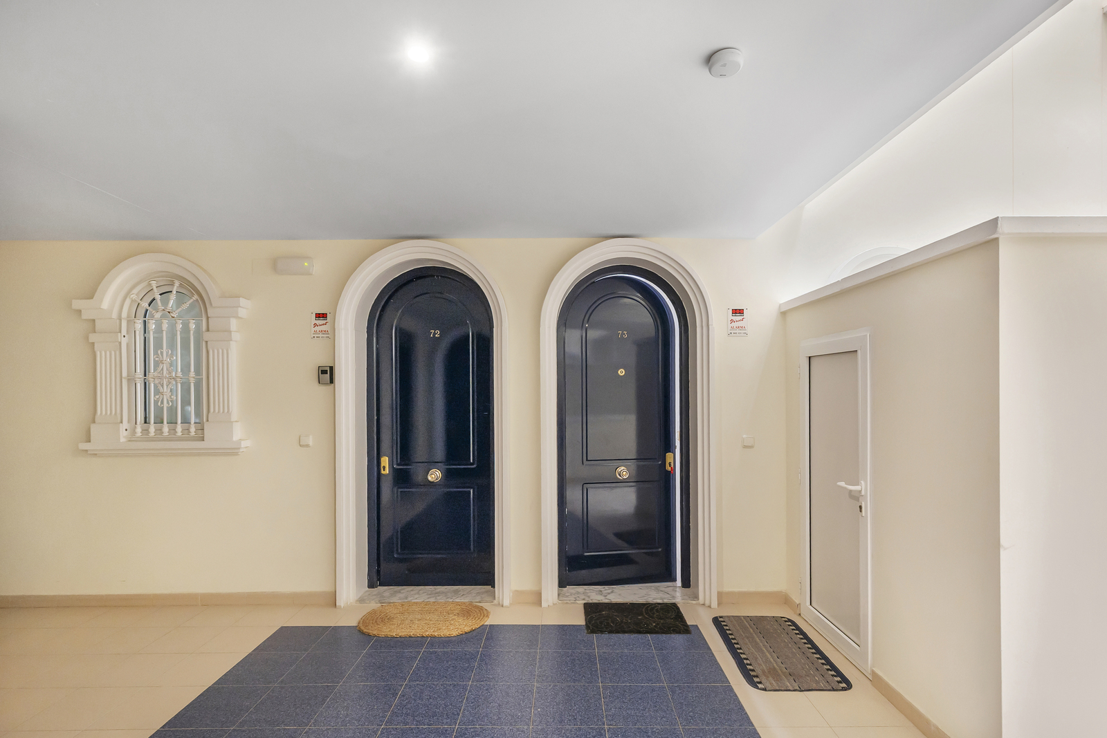 Master bedroom in apartment for sale in Guardamar del Segura