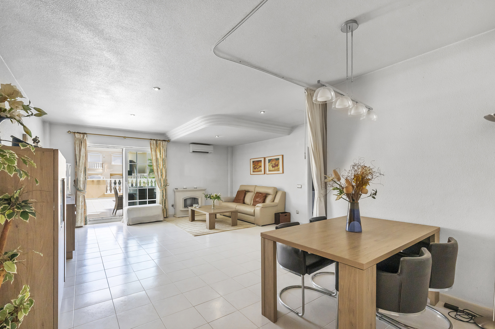 Bedroom in apartment for sale in Guardamar del Segura