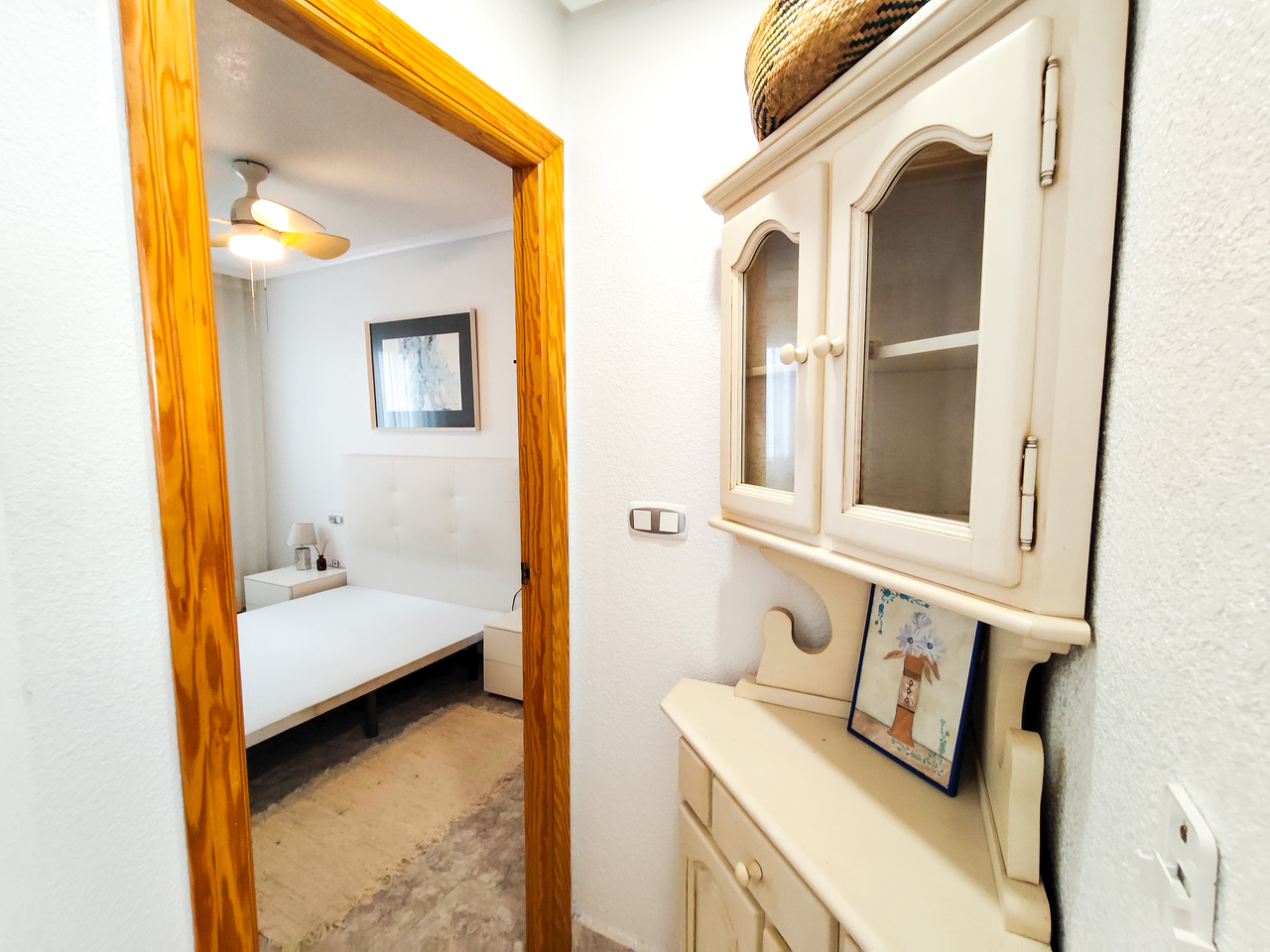 Bedroom in apartment for sale in Guardamar del Segura