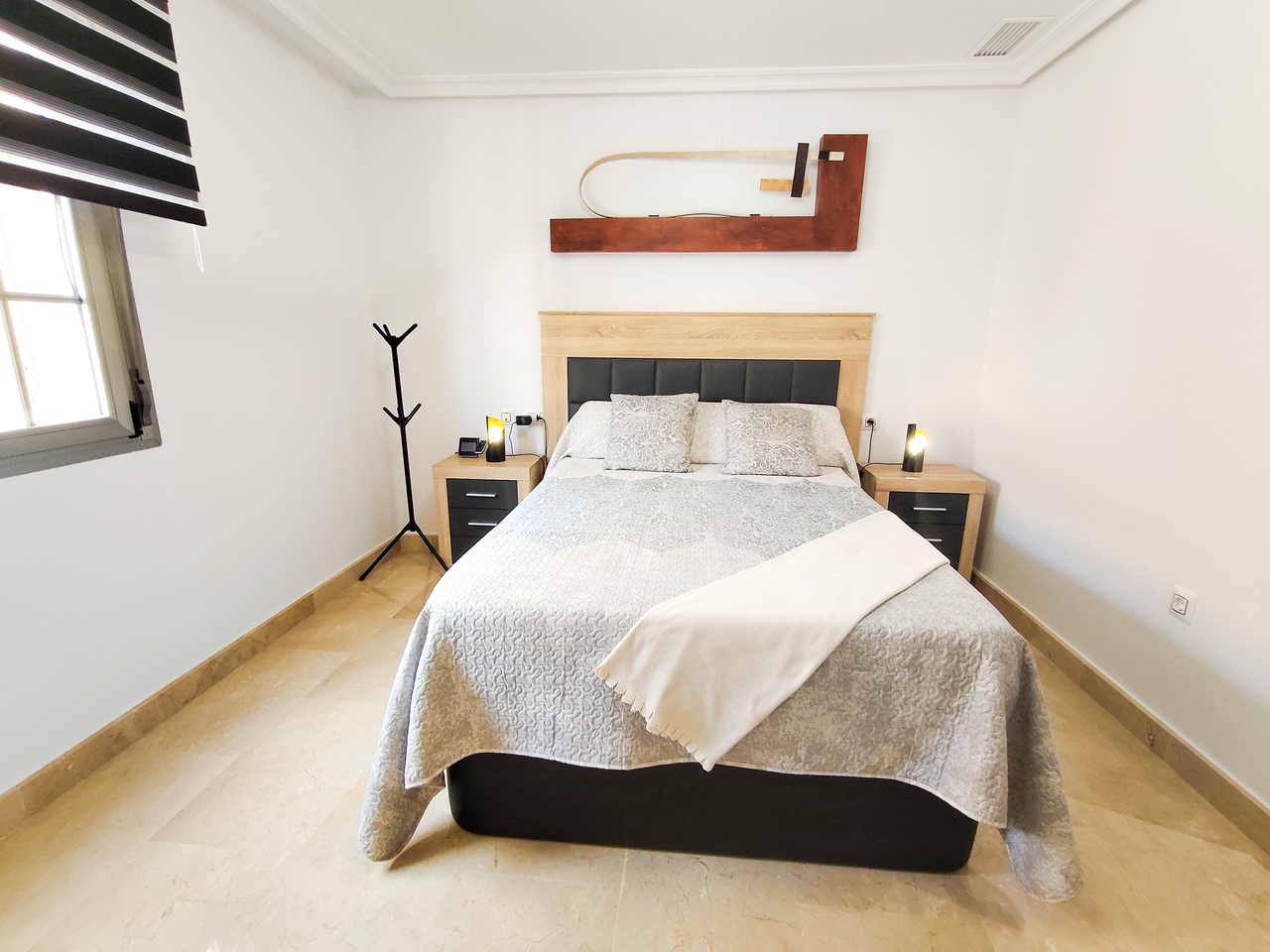Master bedroom in apartment for sale in Torrevieja