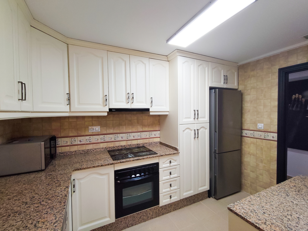 Bedroom in apartment for sale in Torrevieja