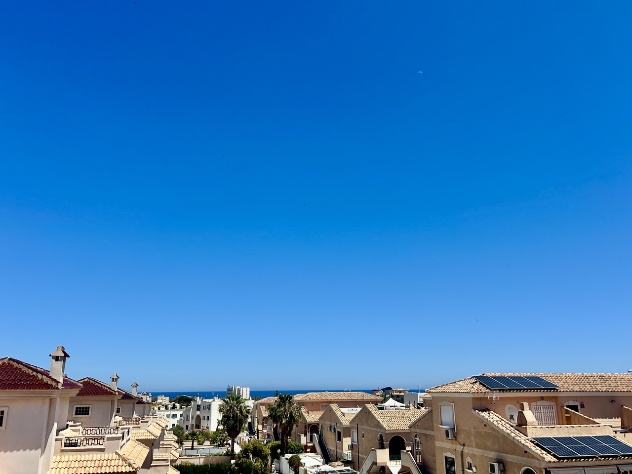 Dining area in penthouse for sale in La Zenia