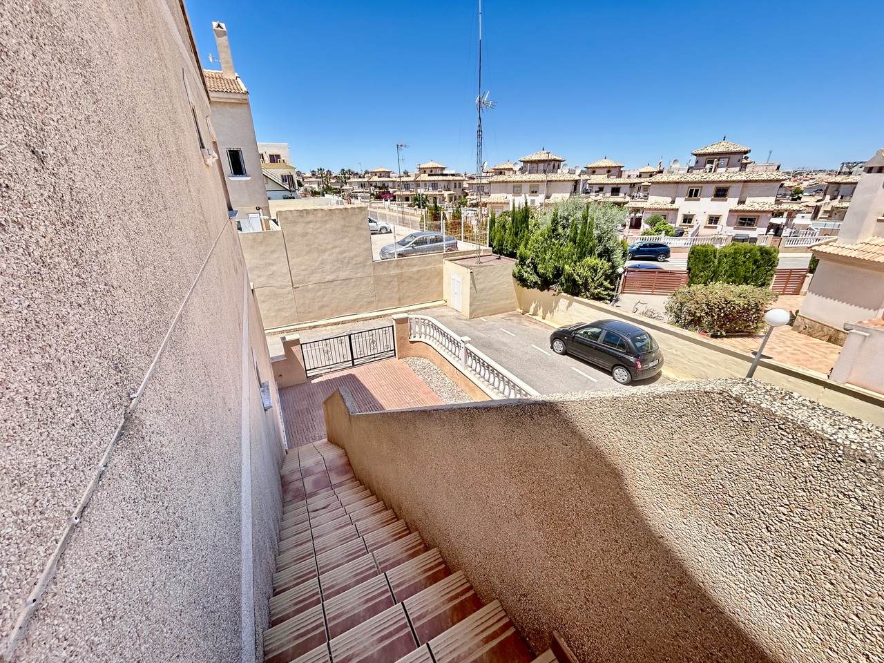 Garden in penthouse for sale in La Zenia