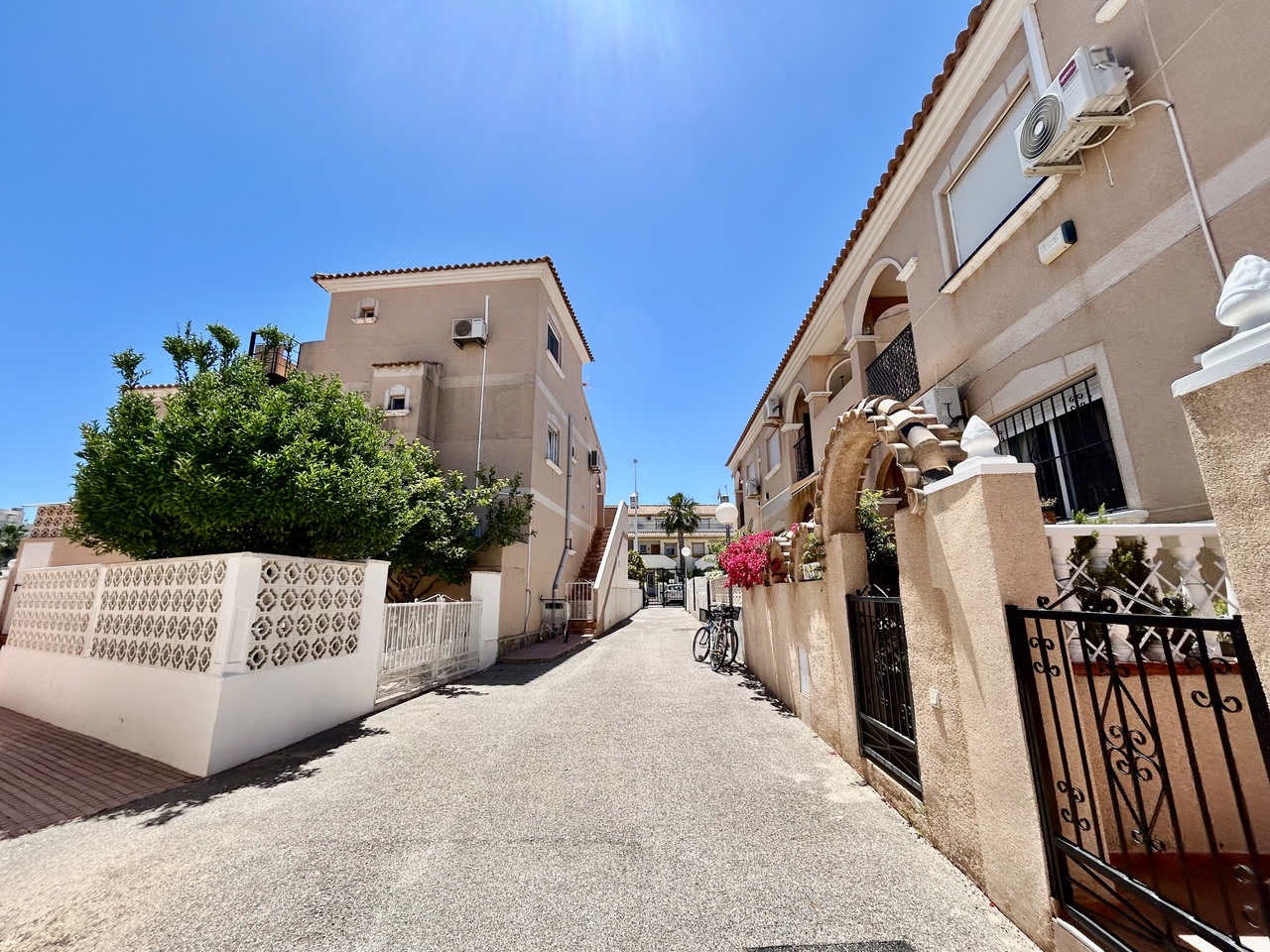 Bedroom in penthouse for sale in La Zenia