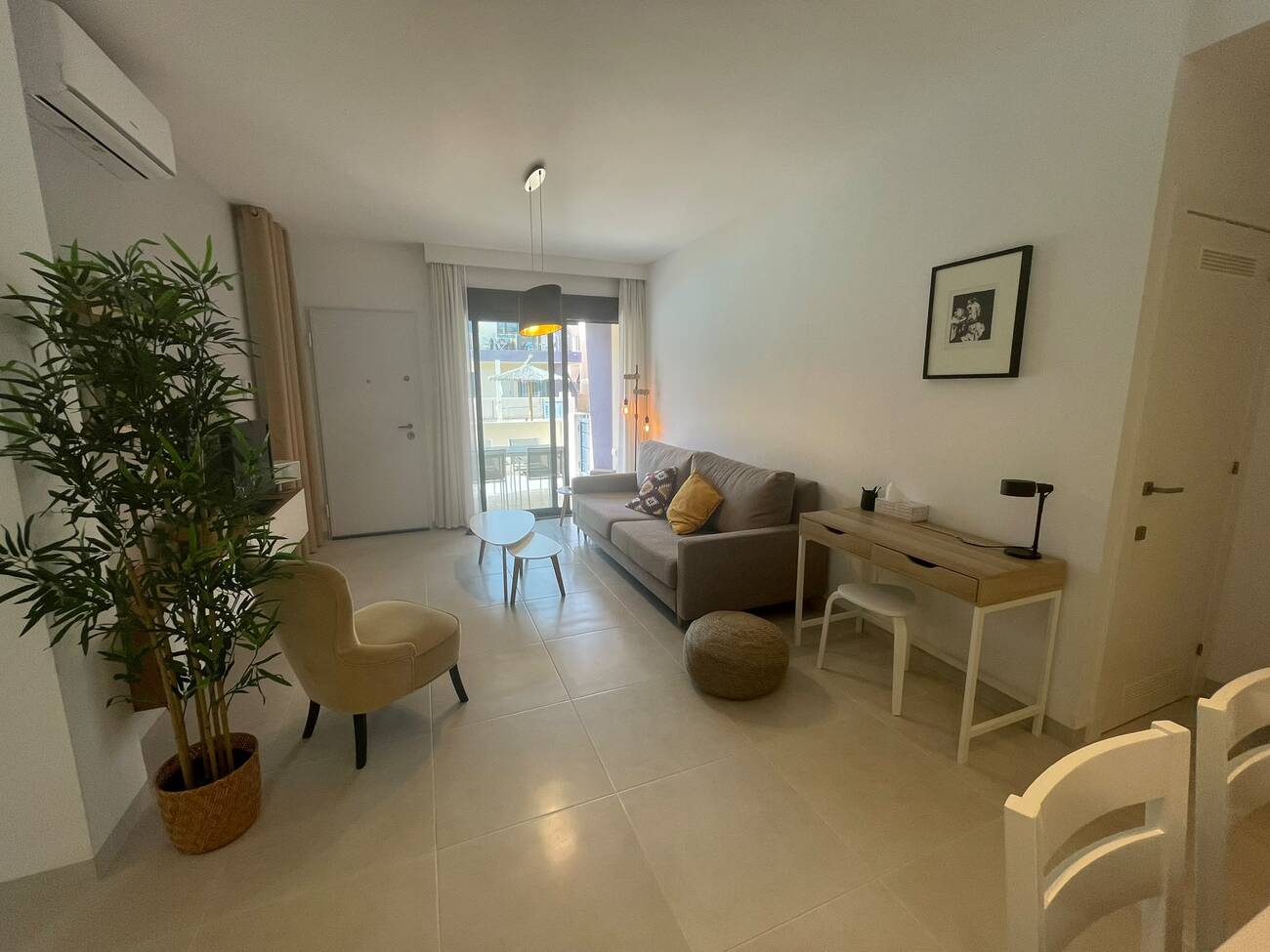 Bedroom in apartment for sale in Pilar de La Horadada