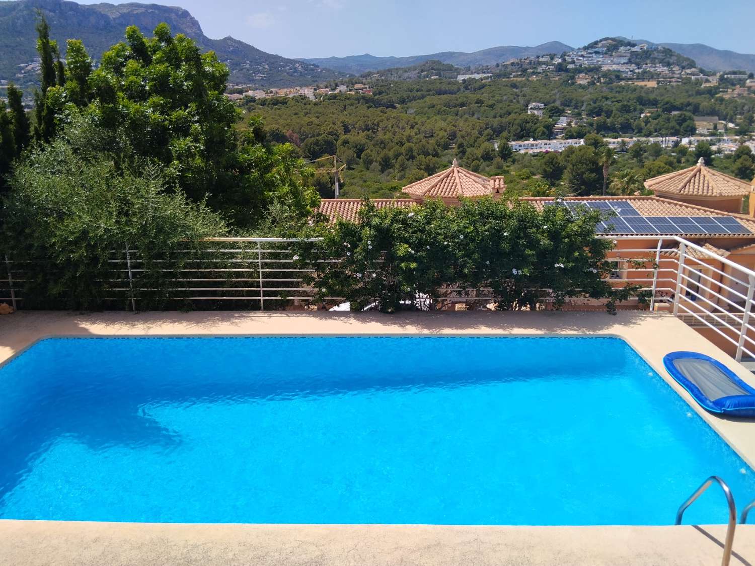 Bedrooms: 4, Bathrooms: 3, Villa in Calpe, Alicante, Spain