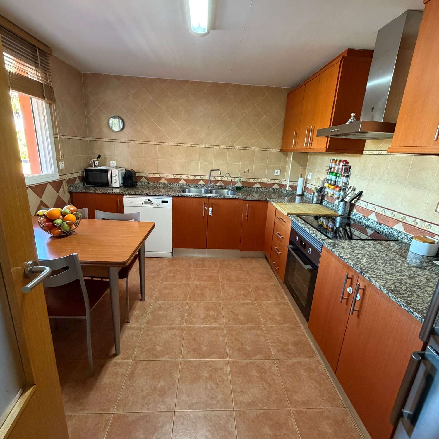 Dining area in villa for sale in Calpe