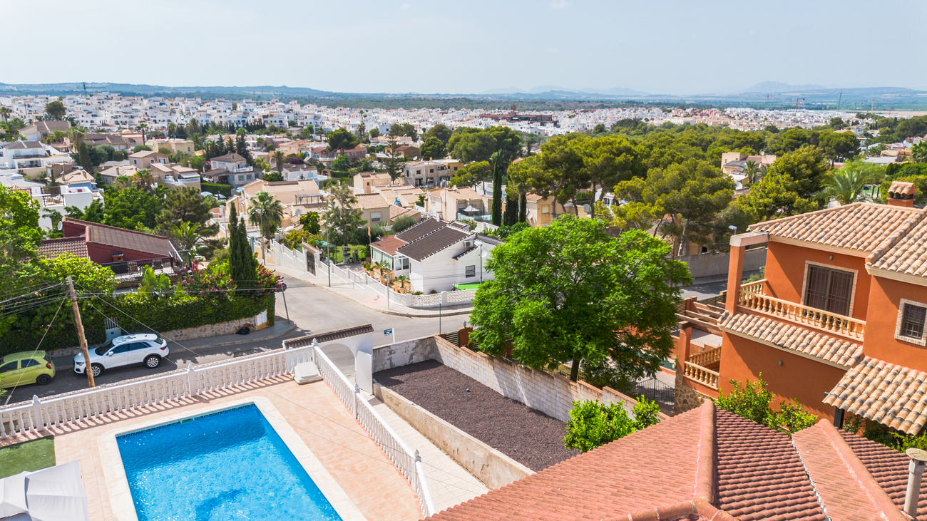 Exterior view in villa for sale in Los Balcones