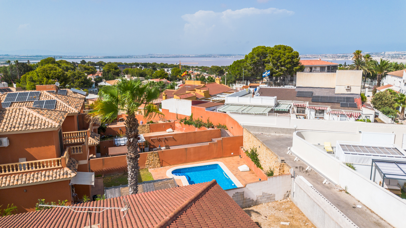 Living room in villa for sale in Los Balcones