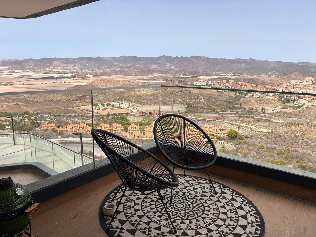 Bedroom in apartment for sale in Aguilas