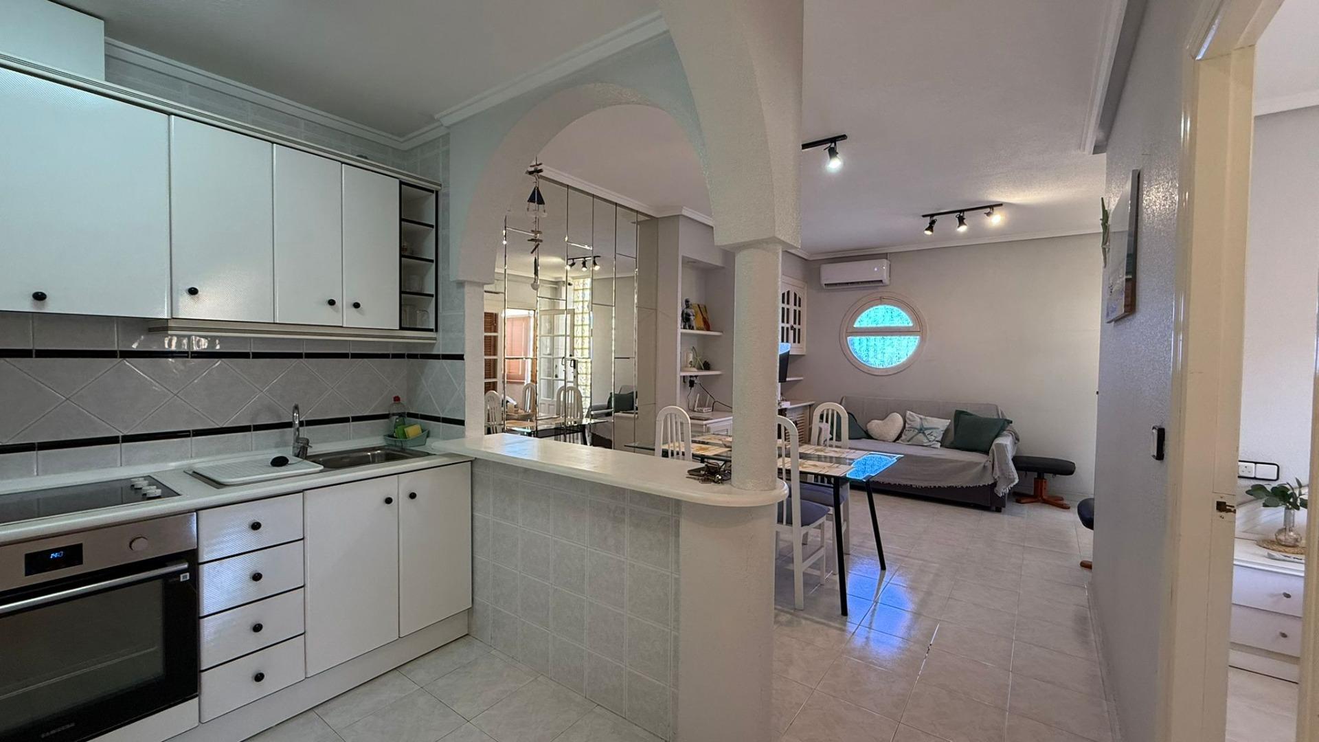 Garden in bungalow for sale in Torrevieja