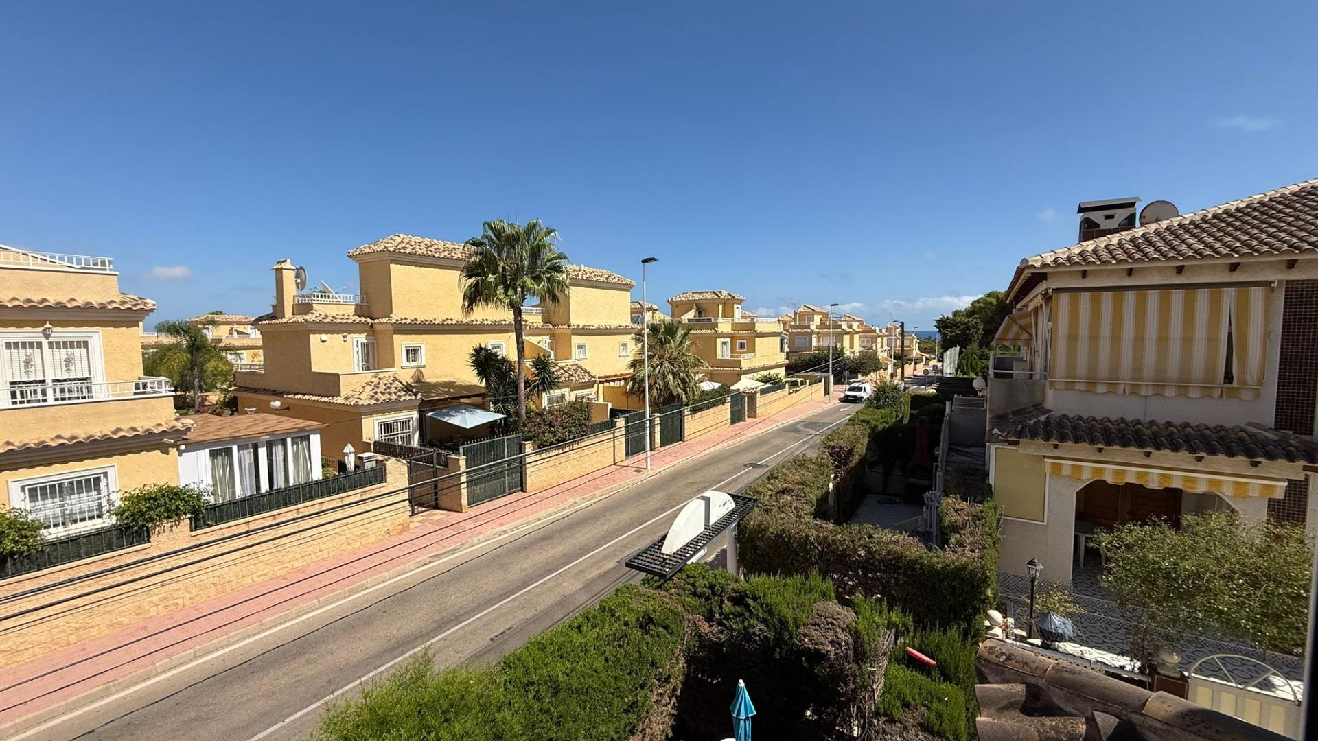 Master bedroom in bungalow for sale in Torrevieja