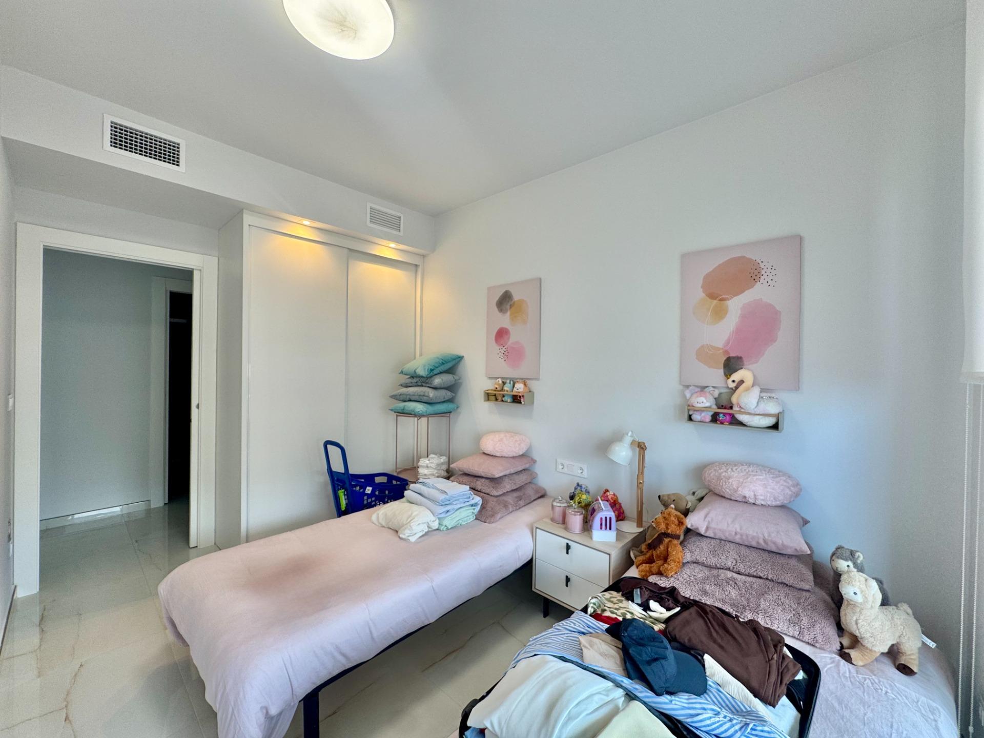 Bedroom in apartment for sale in Orihuela Costa