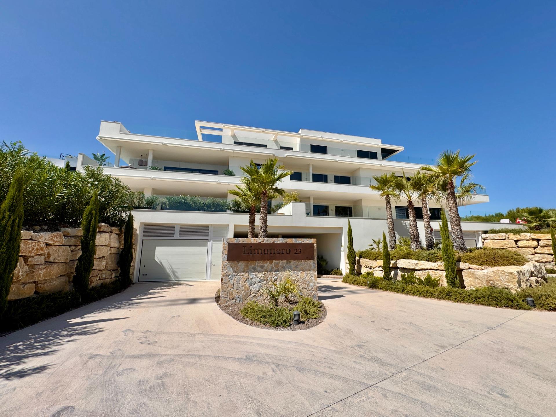 Dining area in apartment for sale in Orihuela