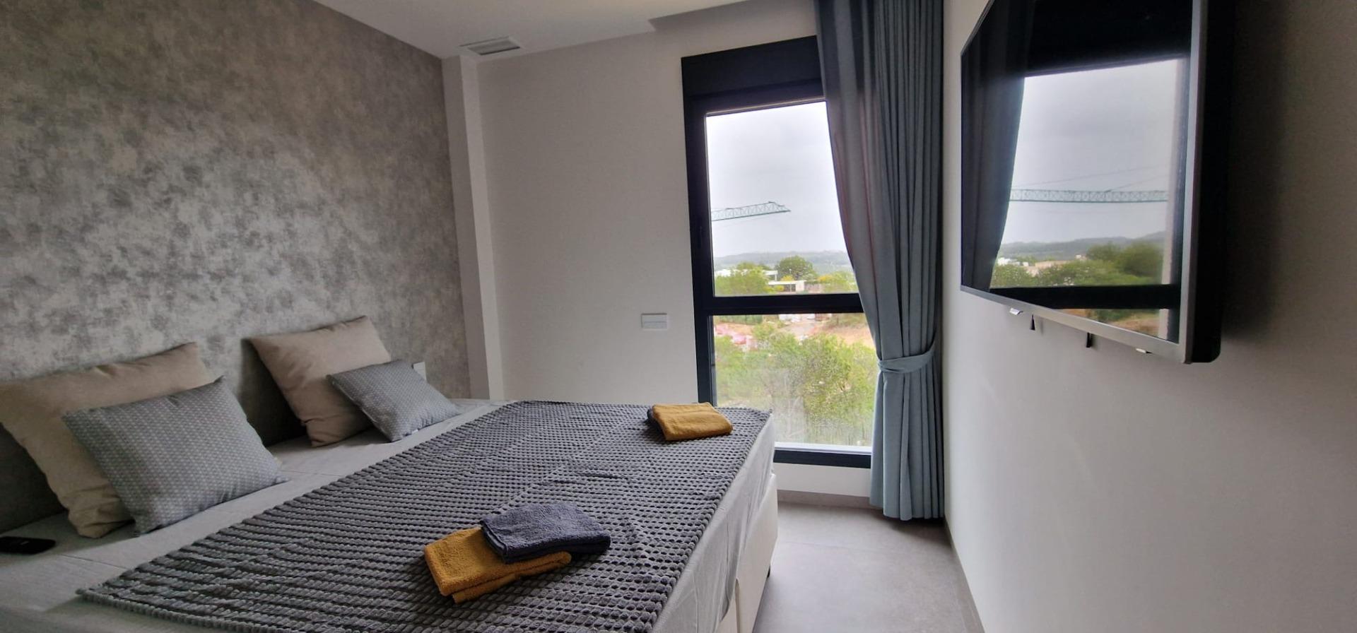 Master bedroom in apartment for sale in Orihuela