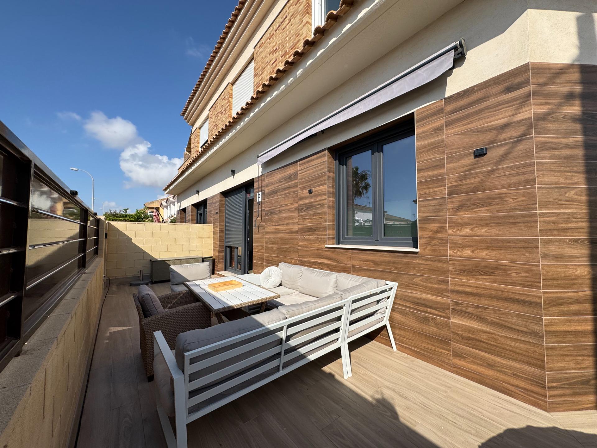 Master bedroom in apartment for sale in Santiago de la Ribera