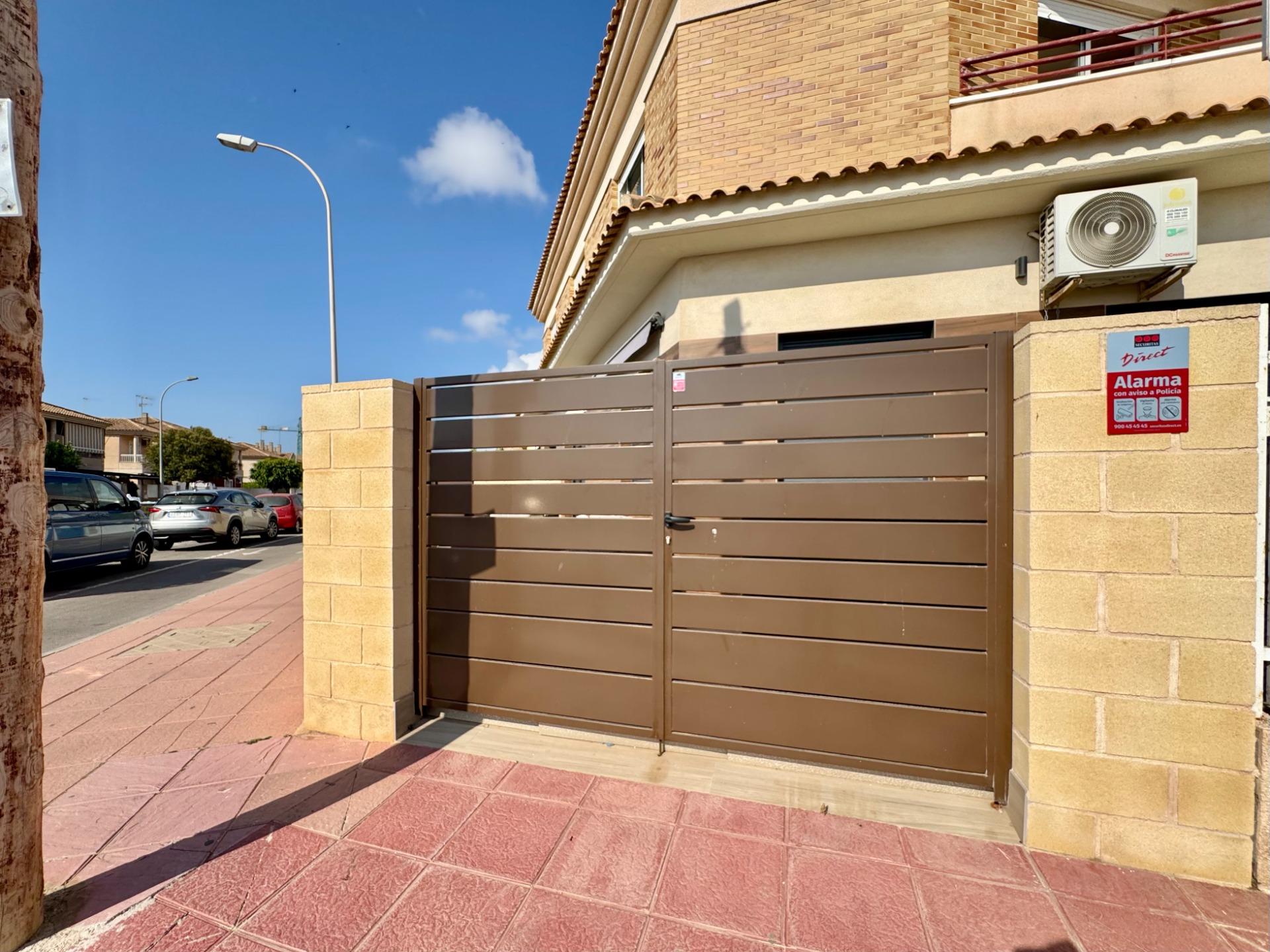 Bedroom in apartment for sale in Santiago de la Ribera