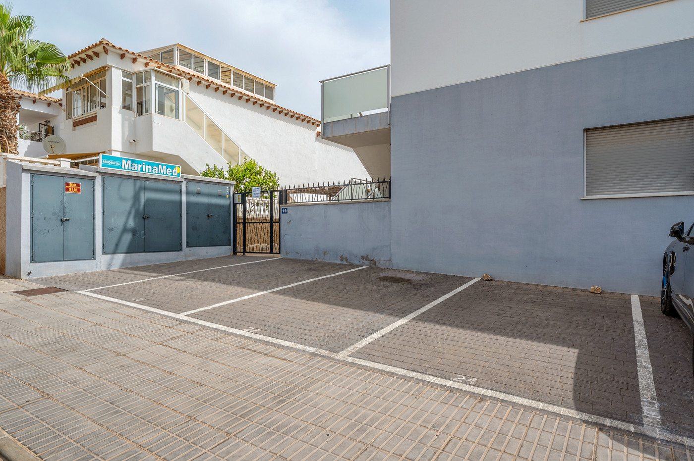 Terrace in bungalow for sale in Orihuela Costa