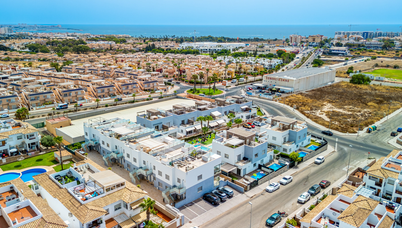 Pool area in bungalow for sale in Orihuela Costa