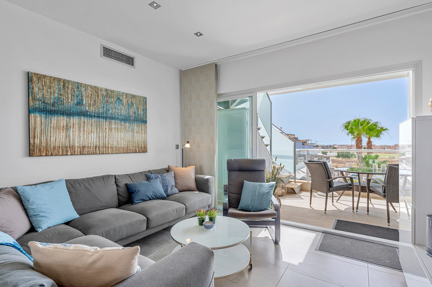 Dining area in bungalow for sale in Orihuela Costa