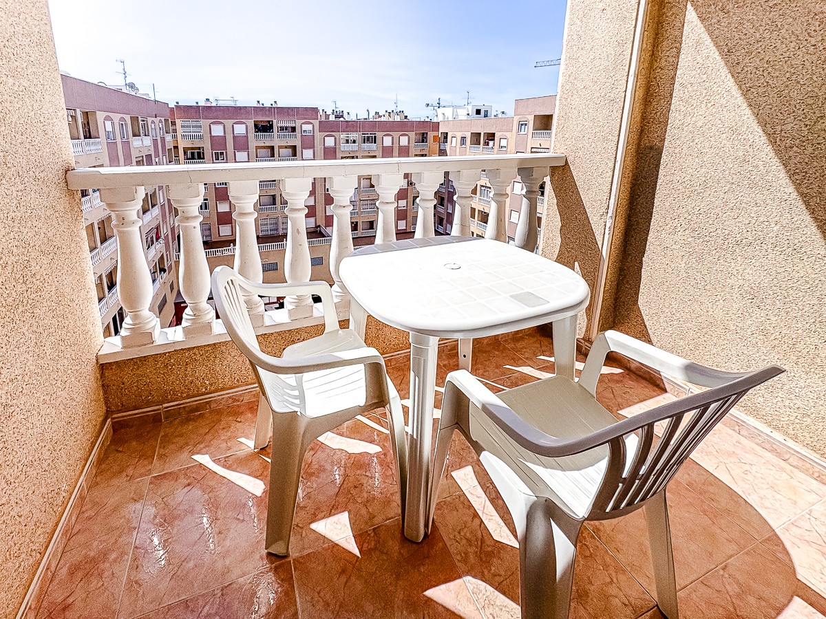 Dining area in apartment for sale in Torrevieja