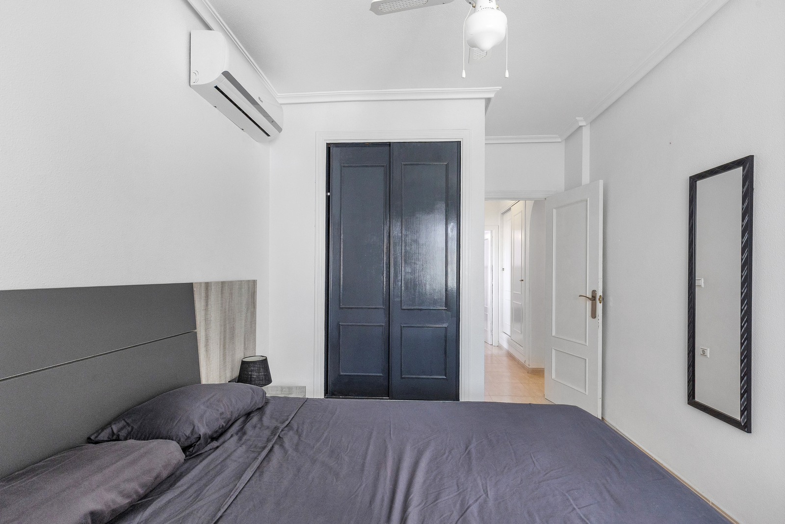 Master bedroom in apartment for sale in Orihuela Costa