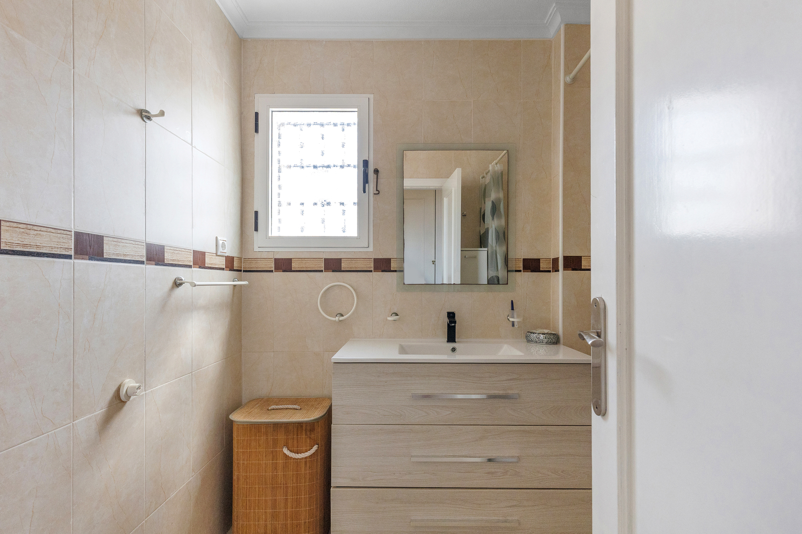 Bathroom in apartment for sale in Orihuela Costa