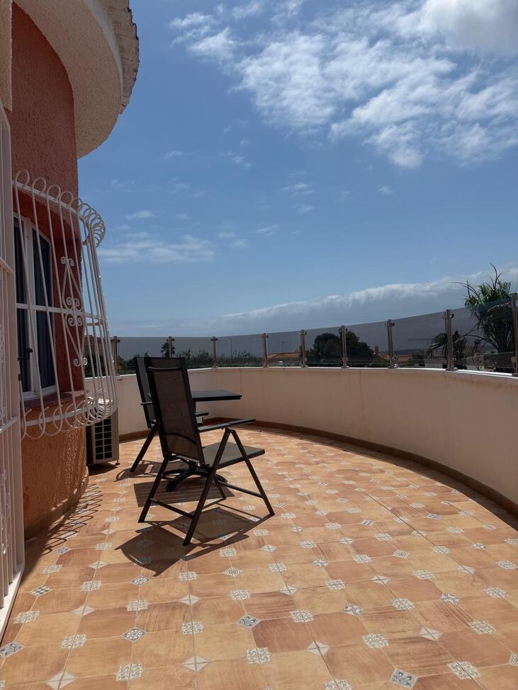 Dining area in villa for sale in Ciudad Quesada