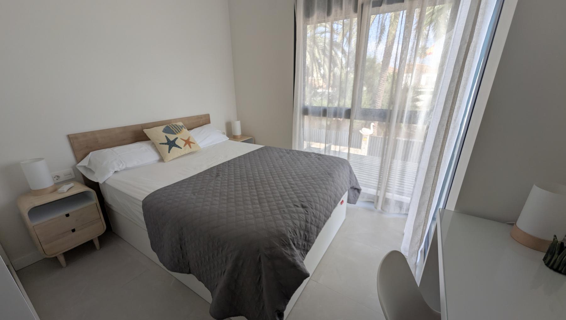Garden in villa for sale in Santiago de la Ribera