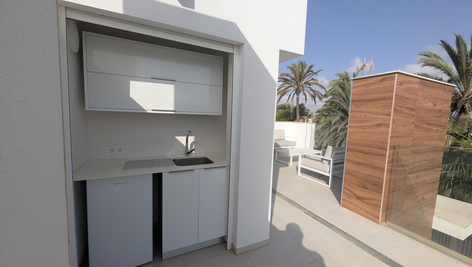Bathroom in villa for sale in Santiago de la Ribera