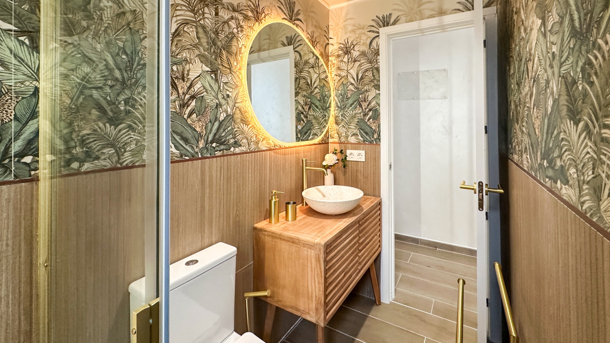 Bedroom in apartment for sale in Torrevieja