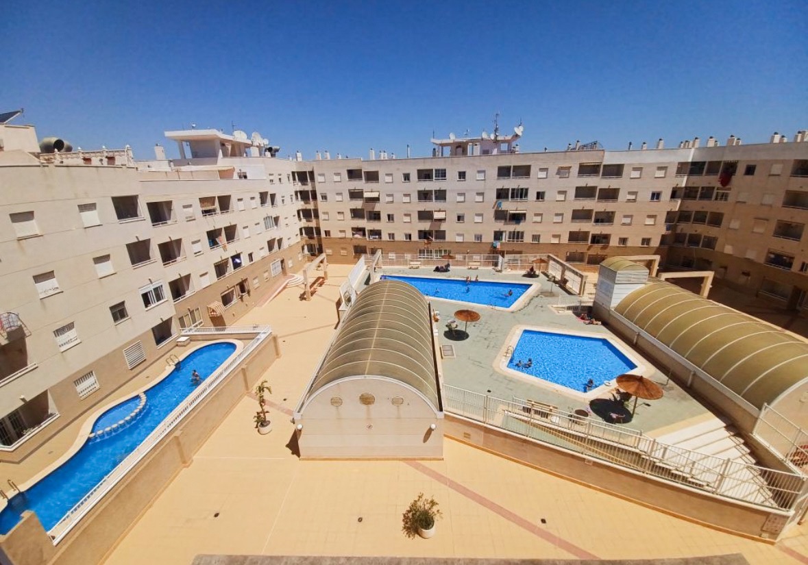 Pool area in apartment for sale in Torrevieja